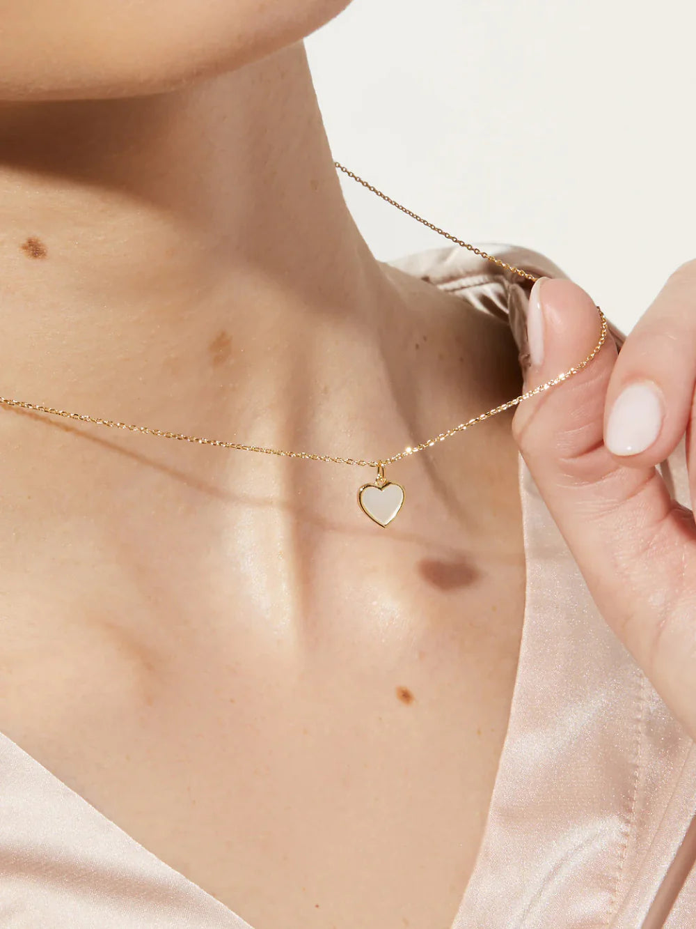 Minimal Heart Necklace
