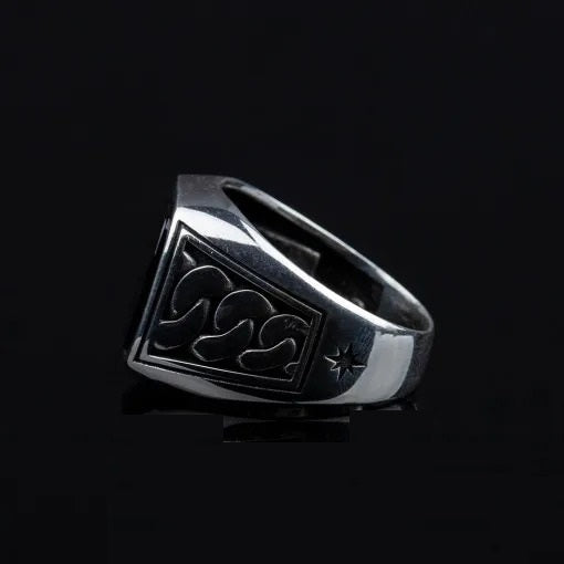 Square Black Onyx Chain Pattern Silver Ring