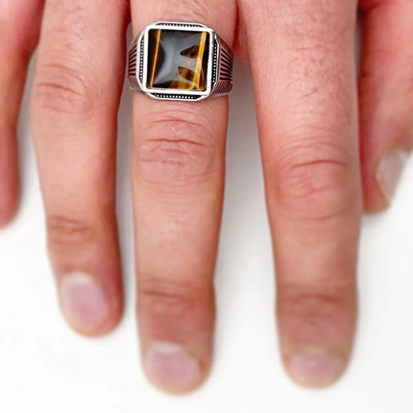 Beautiful Sterling Silver Tiger Eyes ring