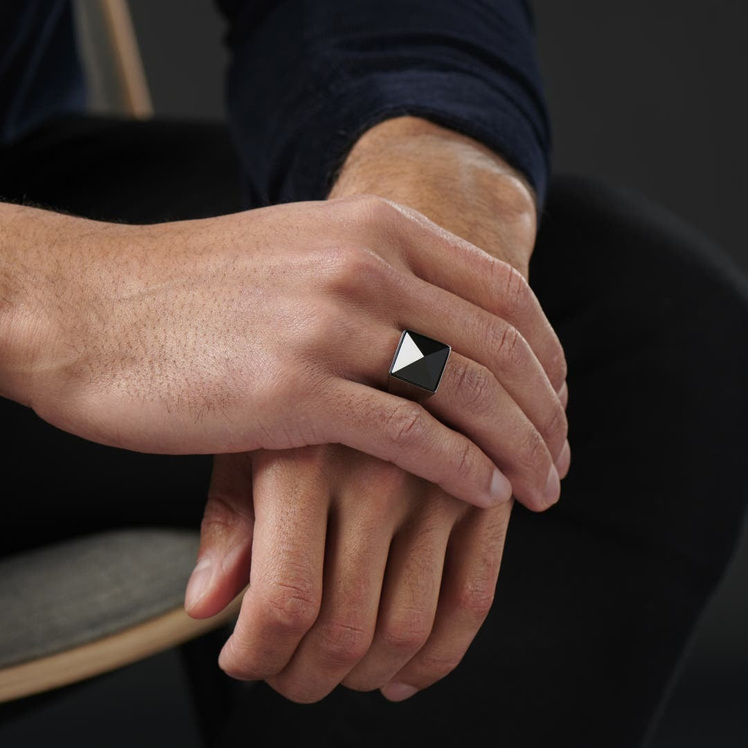 Exclusive Classic Style Ring with Natural Pyramidal Black Onyx