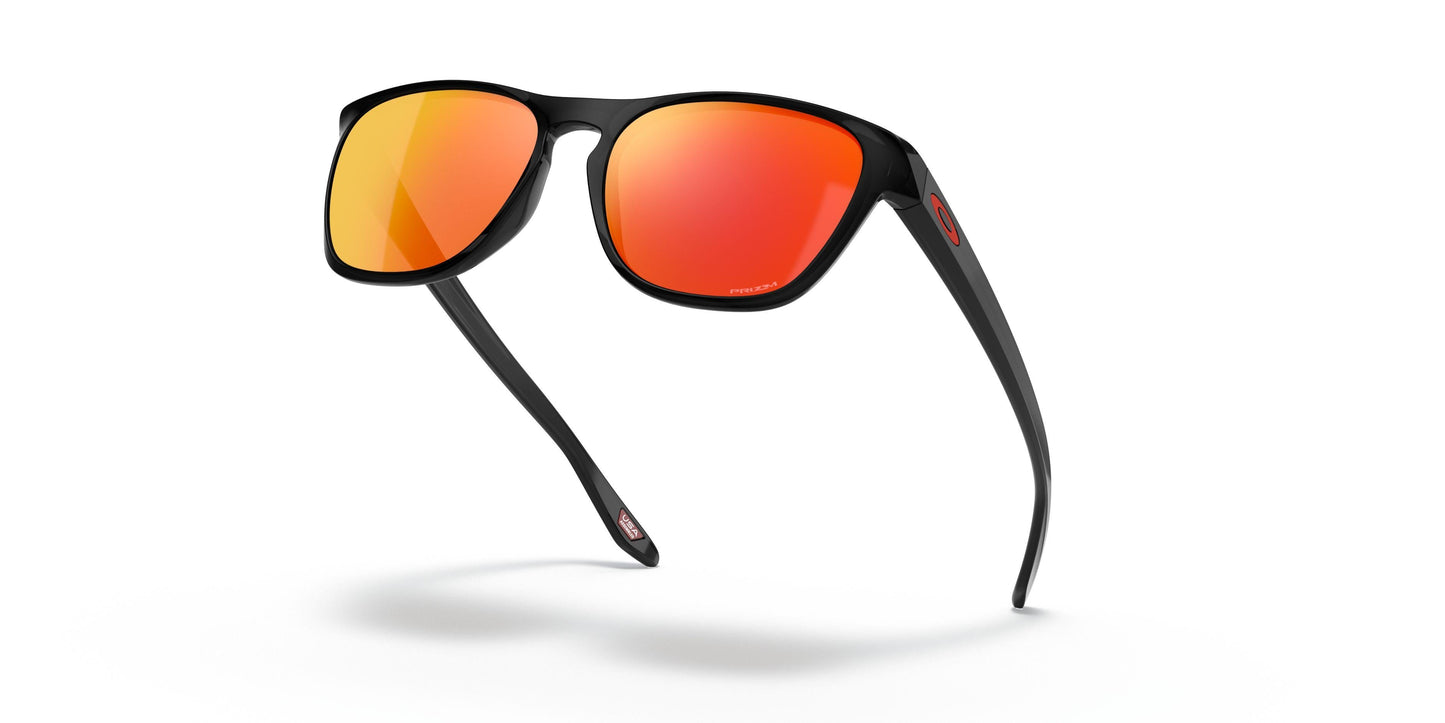 Oakley Manorburn 9479 Sunglasses