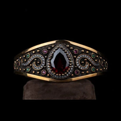 Hurrem Sultan Garnet Jewelry Set