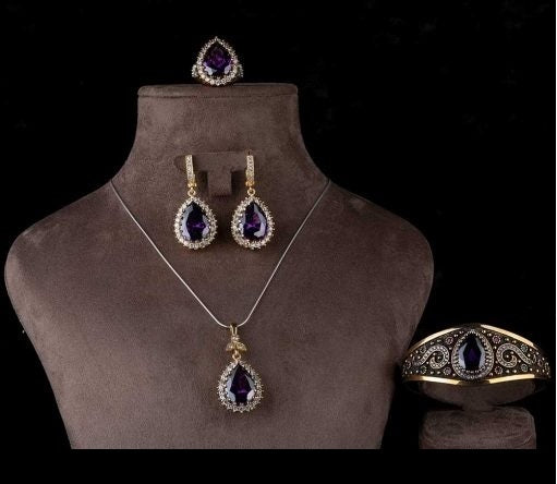 Hurrem Sultan Amethyst Jewelry Set