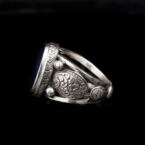 One of a Kind Blue Sapphire Silver Ring No7