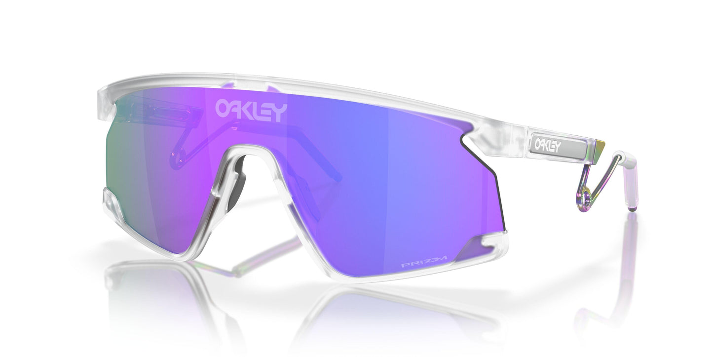 Oakley Bxtr Metal 9237 Sunglasses