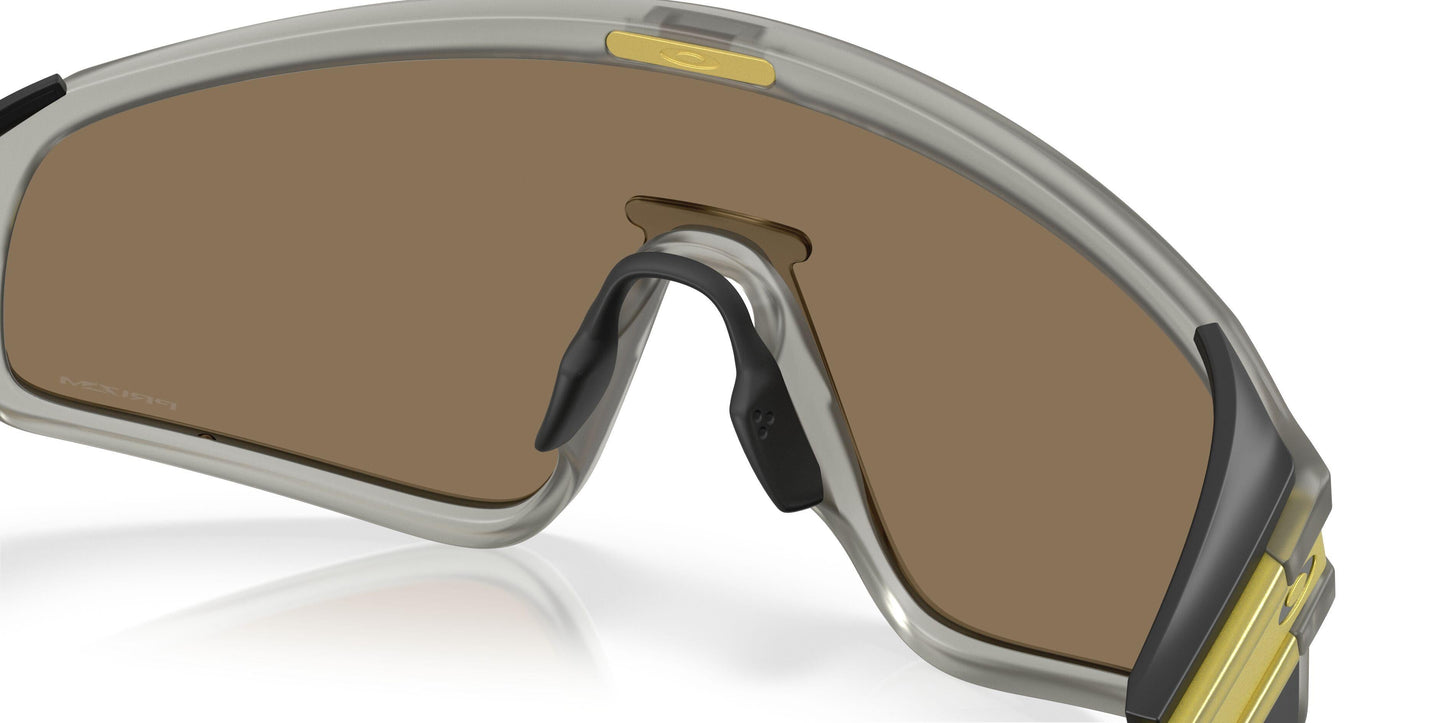 Oakley Latch Panel 9404 Sunglasses