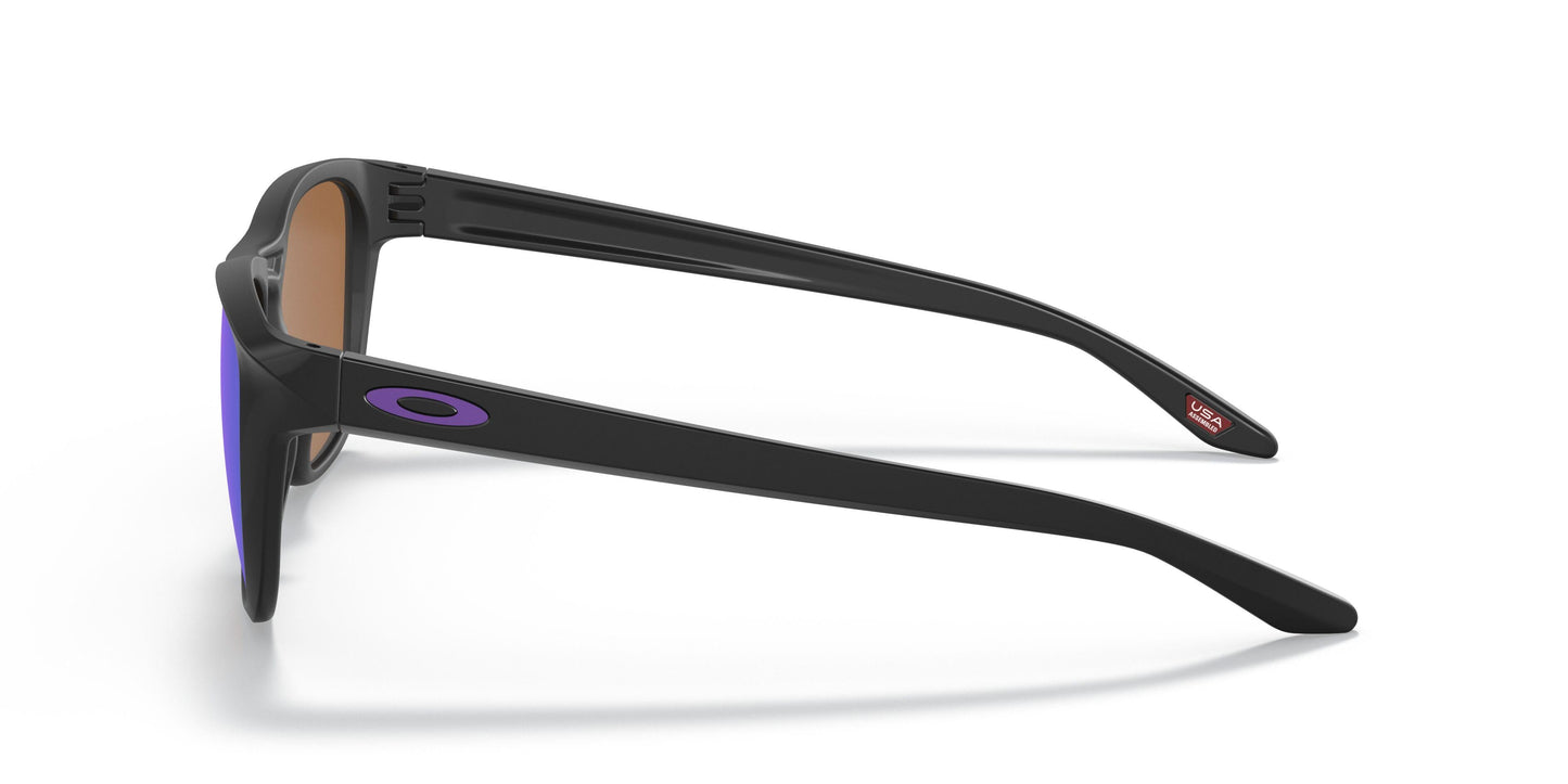 Oakley Manorburn 9479 Sunglasses