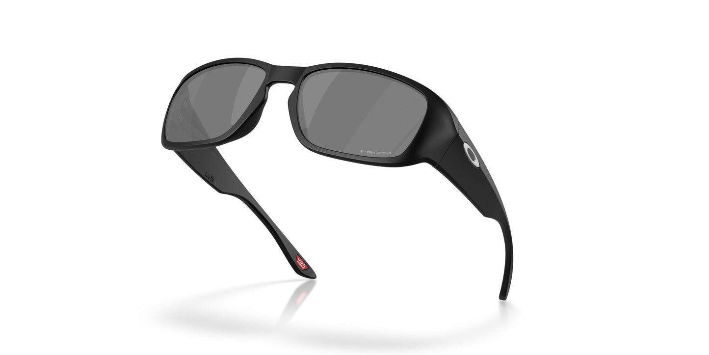 Oakley Tourniquet 9521 Sunglasses