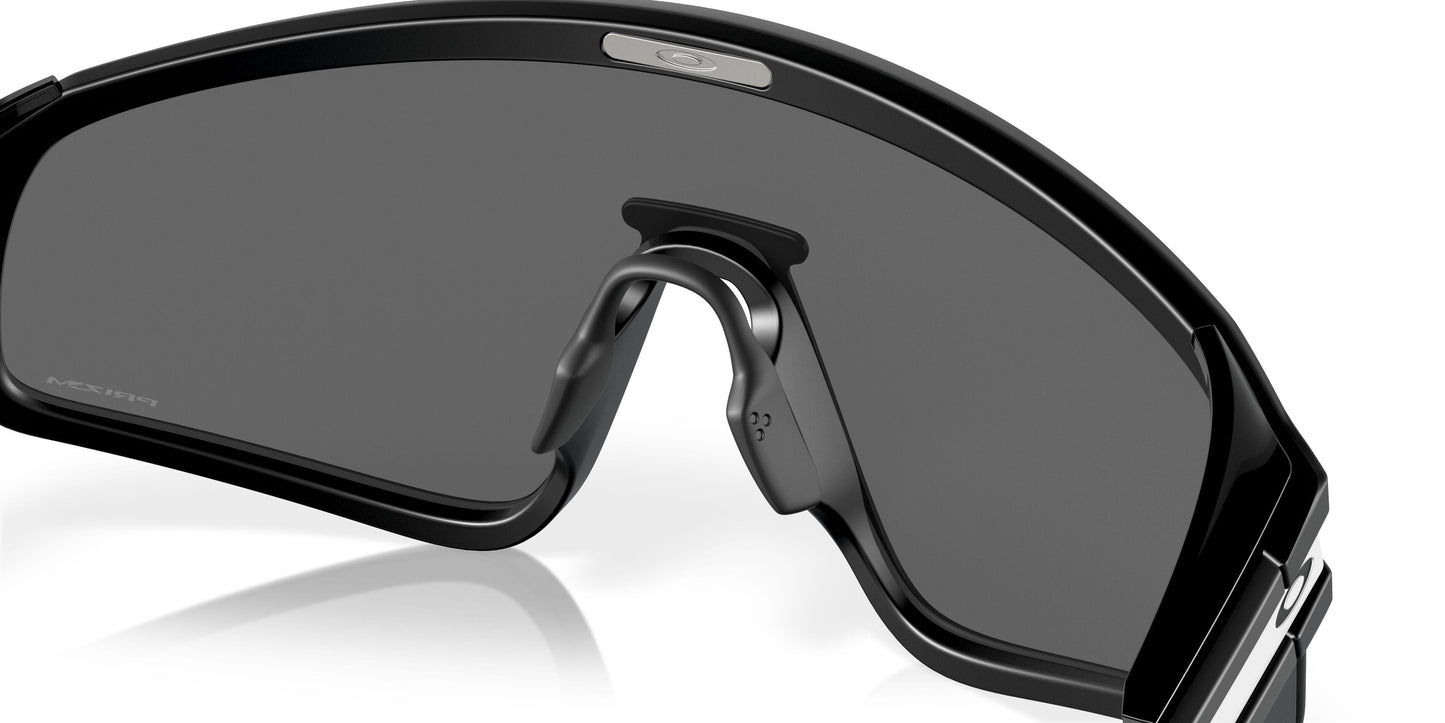 Oakley Latch Panel 9404 Sunglasses