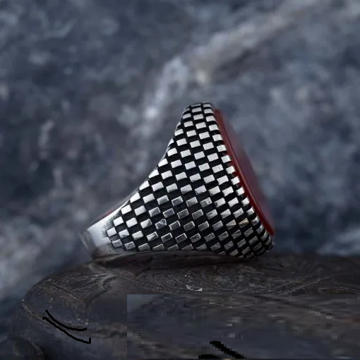 Oval Red Yemeni Aqeeq Grid Pattern Silver Ring