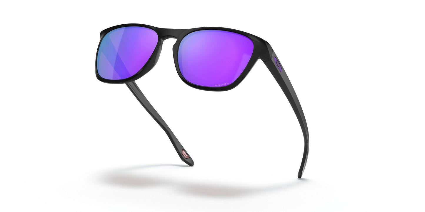 Oakley Manorburn 9479 Sunglasses