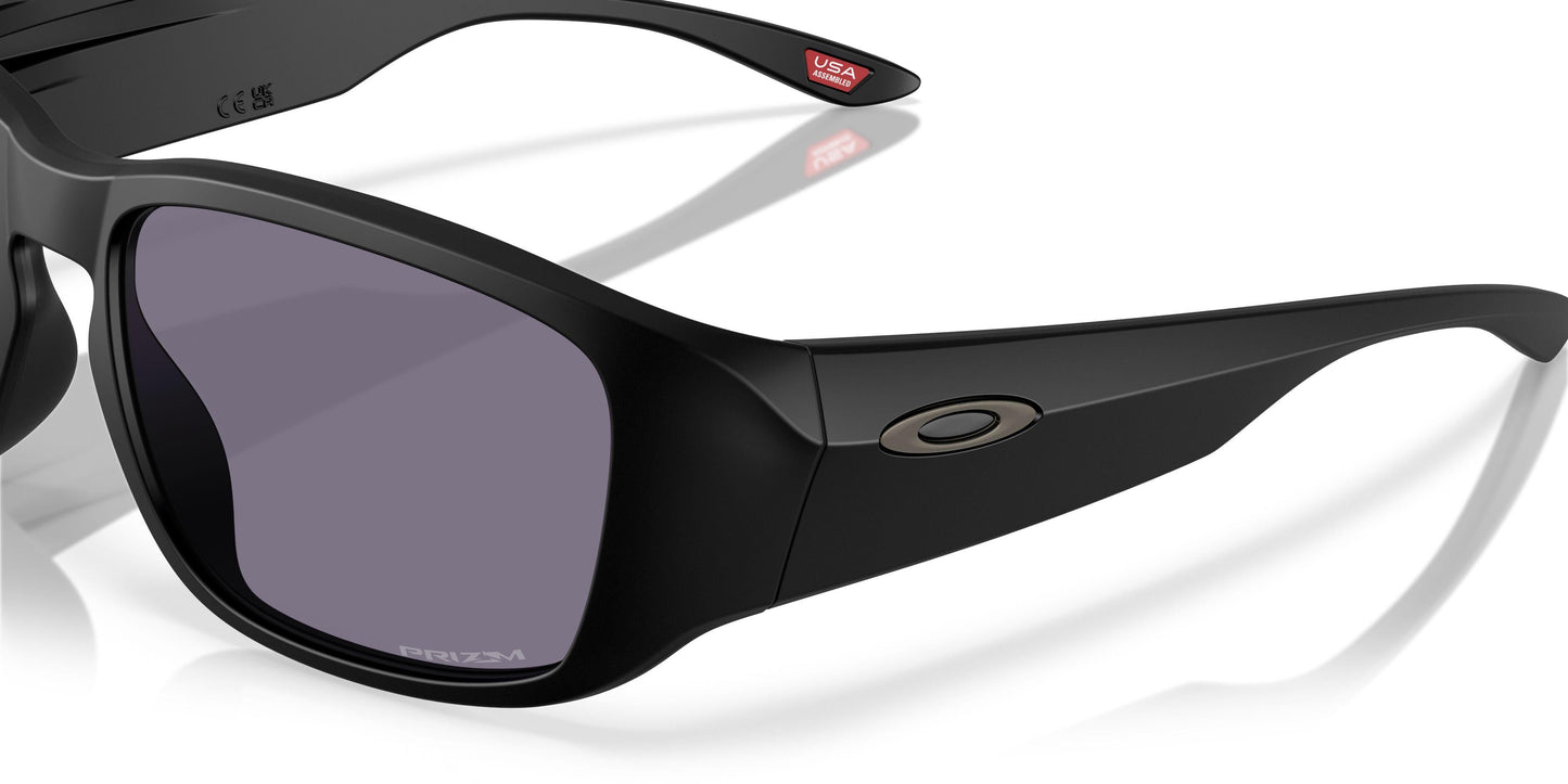 Oakley Tourniquet 9521 Sunglasses