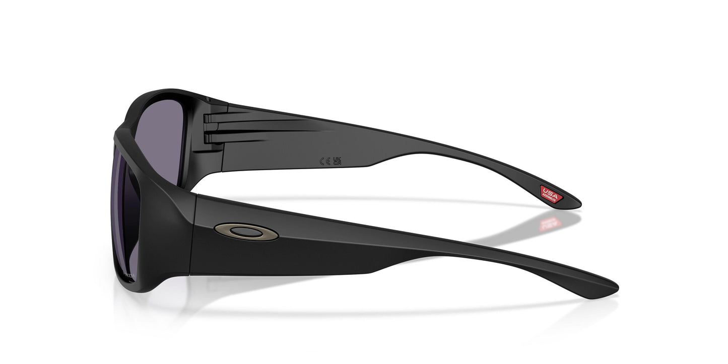 Oakley Tourniquet 9521 Sunglasses