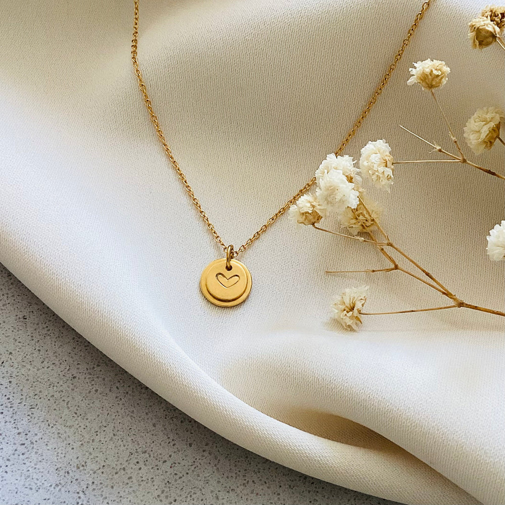 Solitaire Flower Necklace