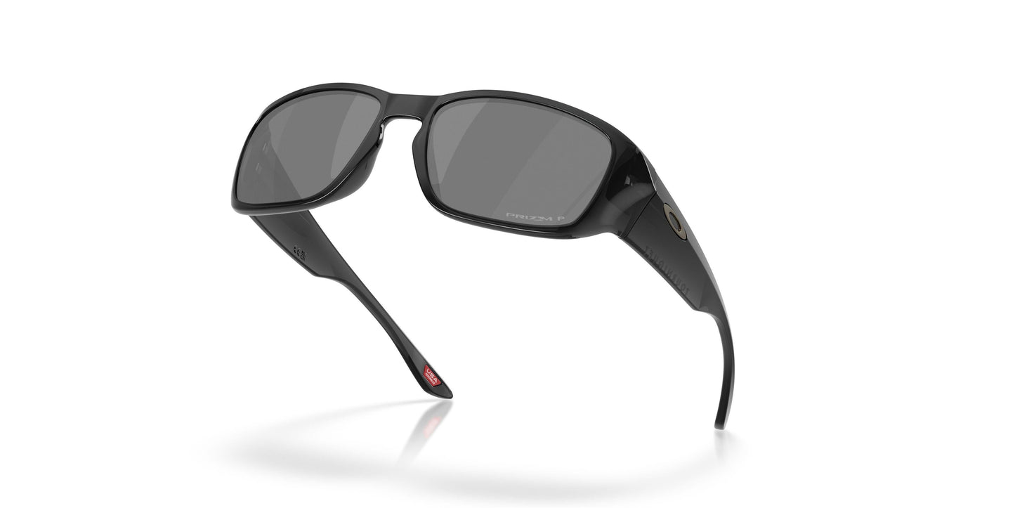 Oakley Tourniquet 9521 Sunglasses