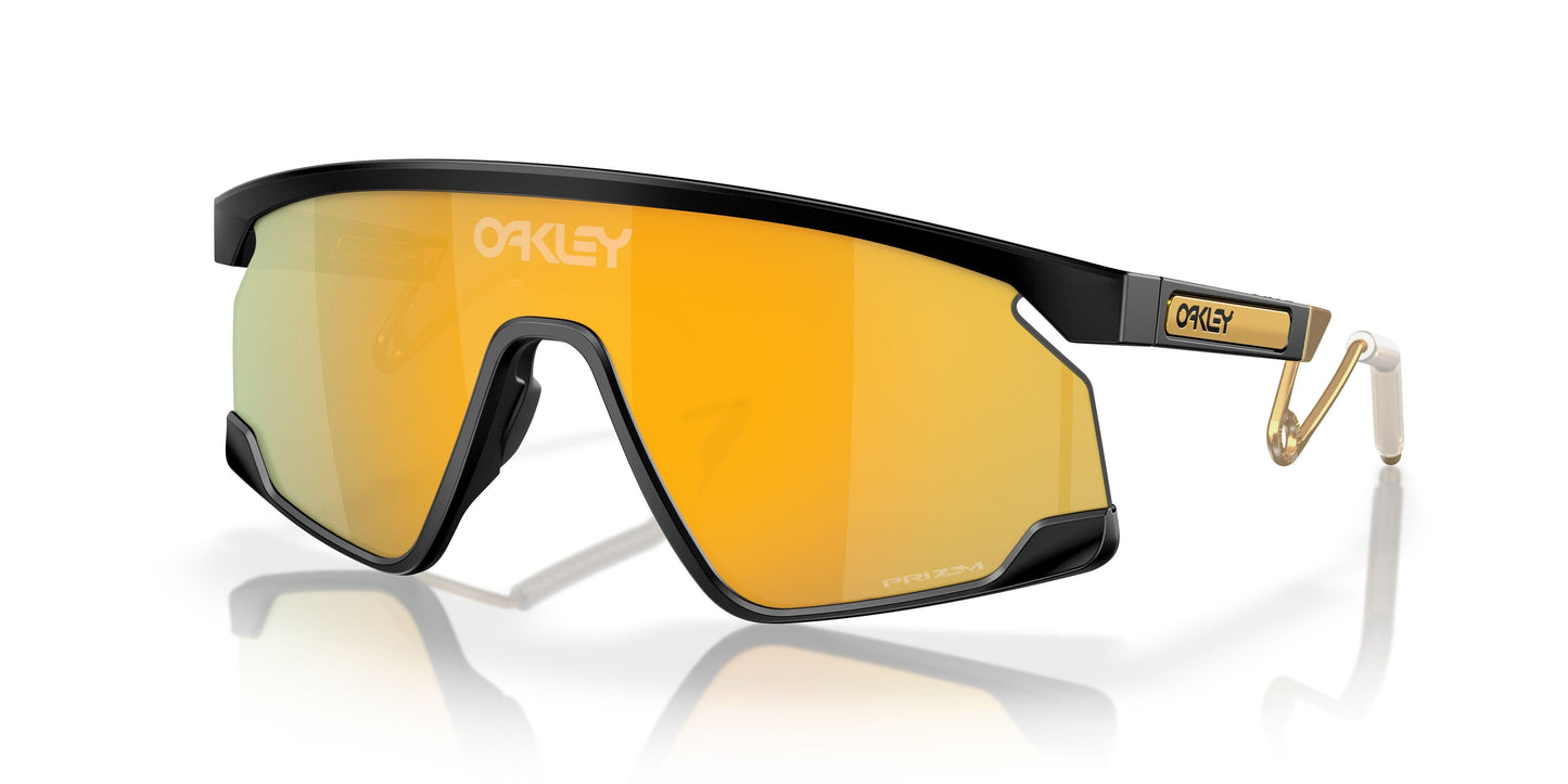 Oakley Bxtr Metal 9237 Sunglasses