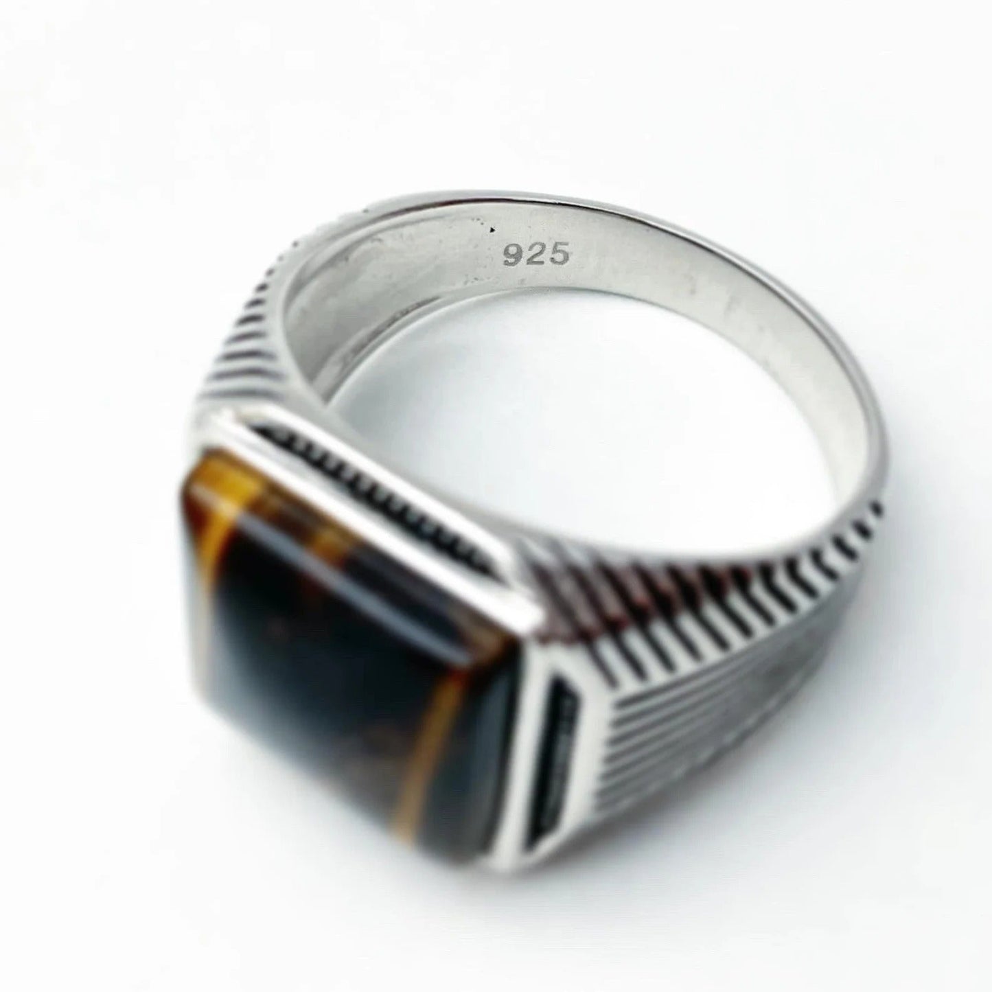 Beautiful Sterling Silver Tiger Eyes ring