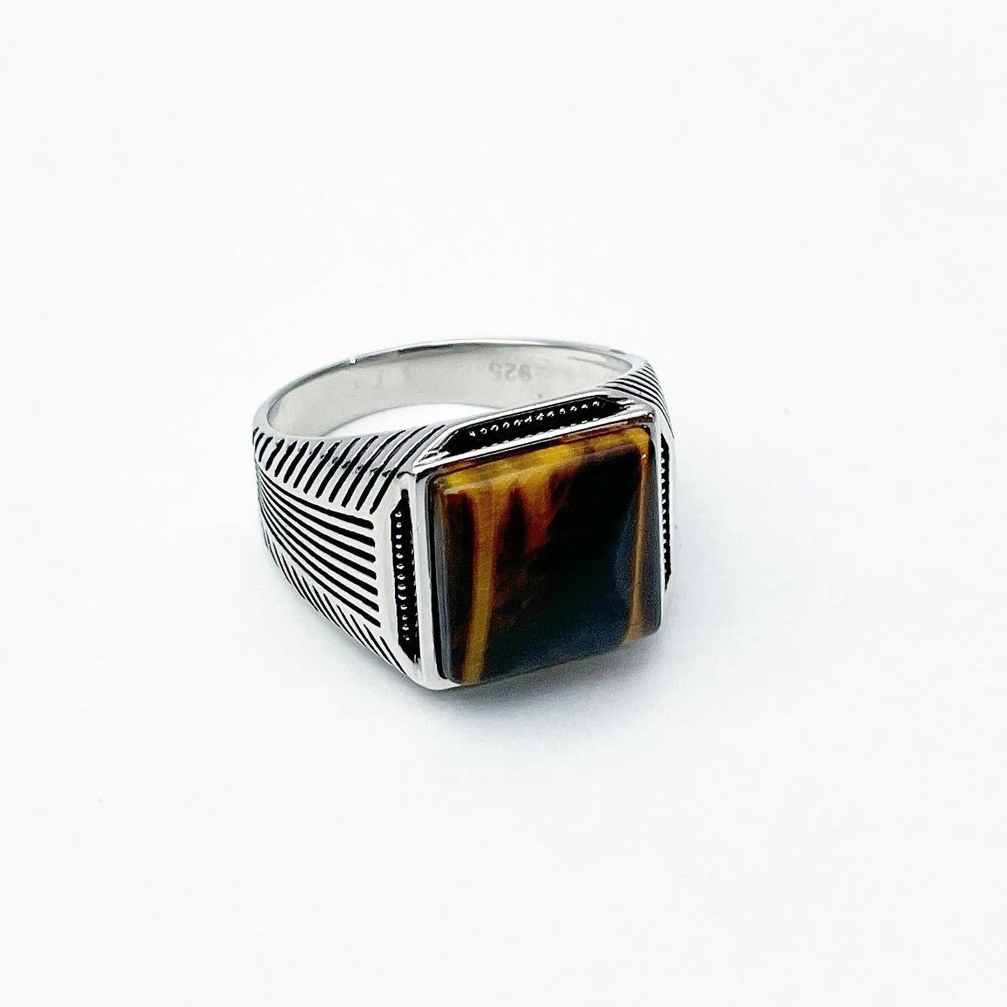 Beautiful Sterling Silver Tiger Eyes ring