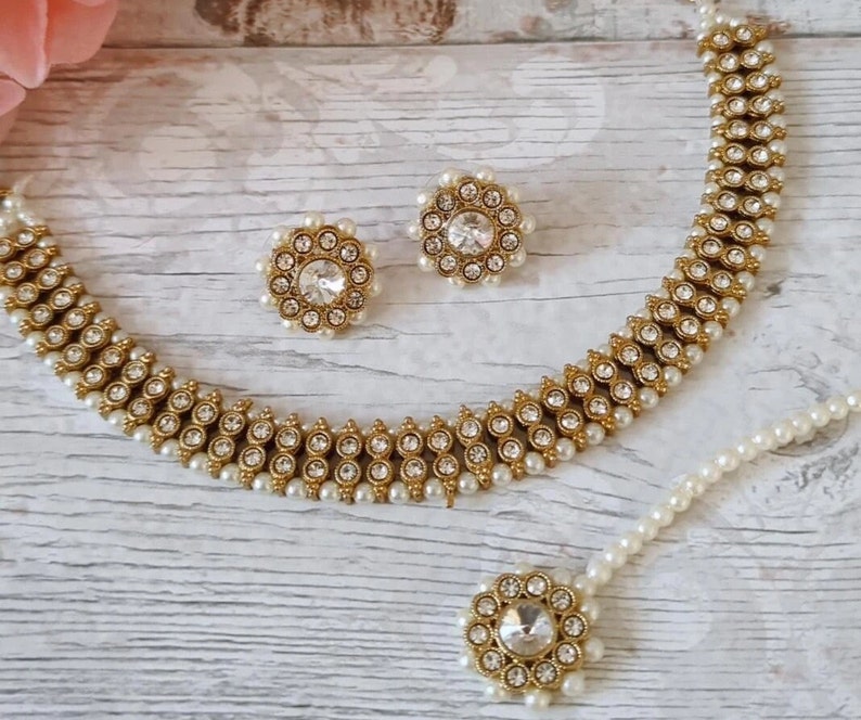 Simple Gold Silver Kundan Stone Flexible Indian Necklace set