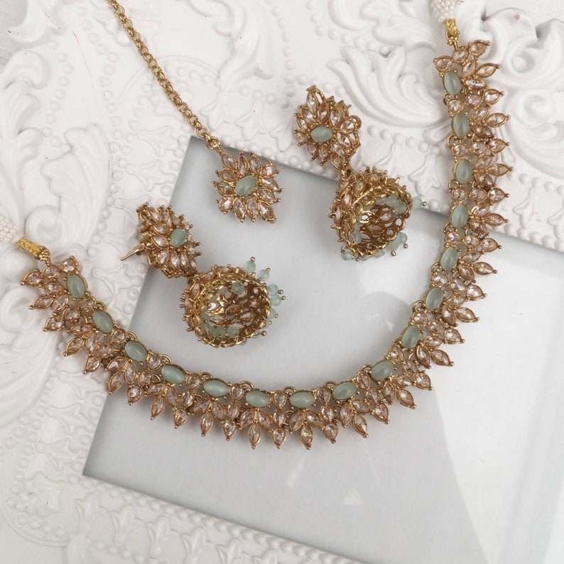 Indian Jewellery Small Necklace Earrings and Tika Set