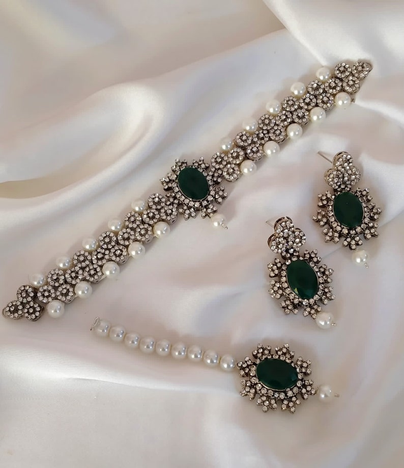 Pakistani Minimal Choker Set