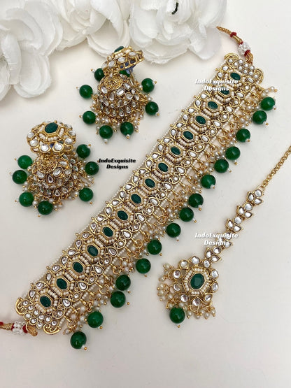 Gorgeous Kundan Choker Set