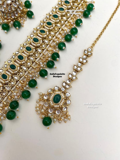 Gorgeous Kundan Choker Set