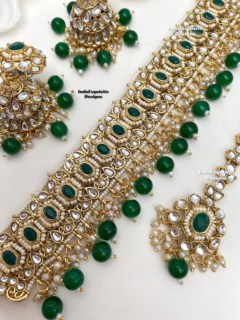 Gorgeous Kundan Choker Set