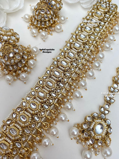 Gorgeous Kundan Choker Set