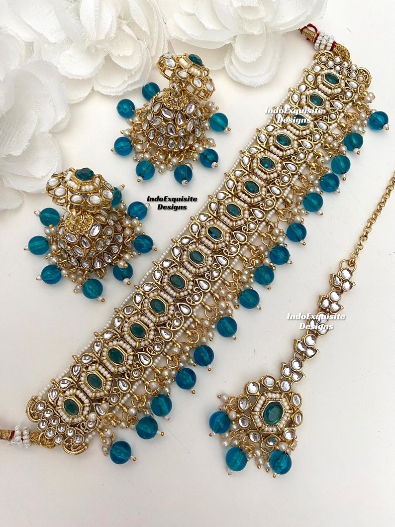 Gorgeous Kundan Choker Set
