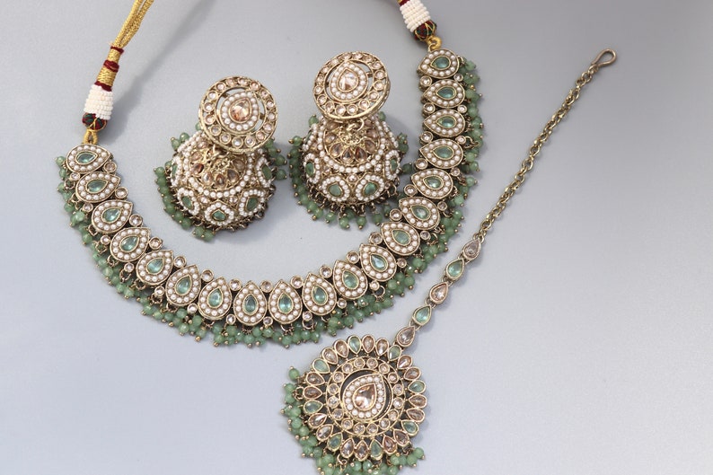 Choker Purple Kundan Necklace set