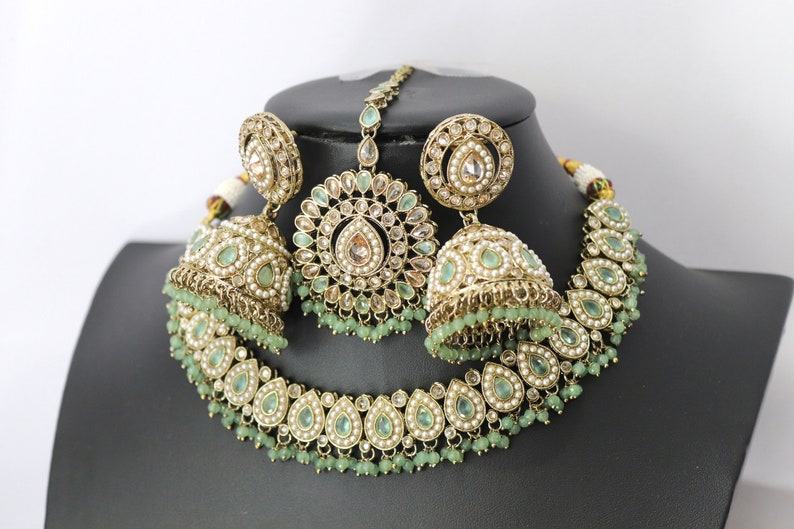 Choker Purple Kundan Necklace set