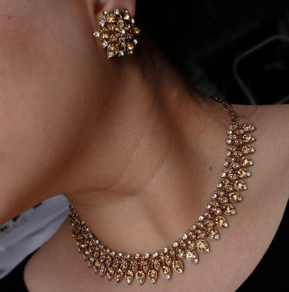 Pav Necklace Set Golden