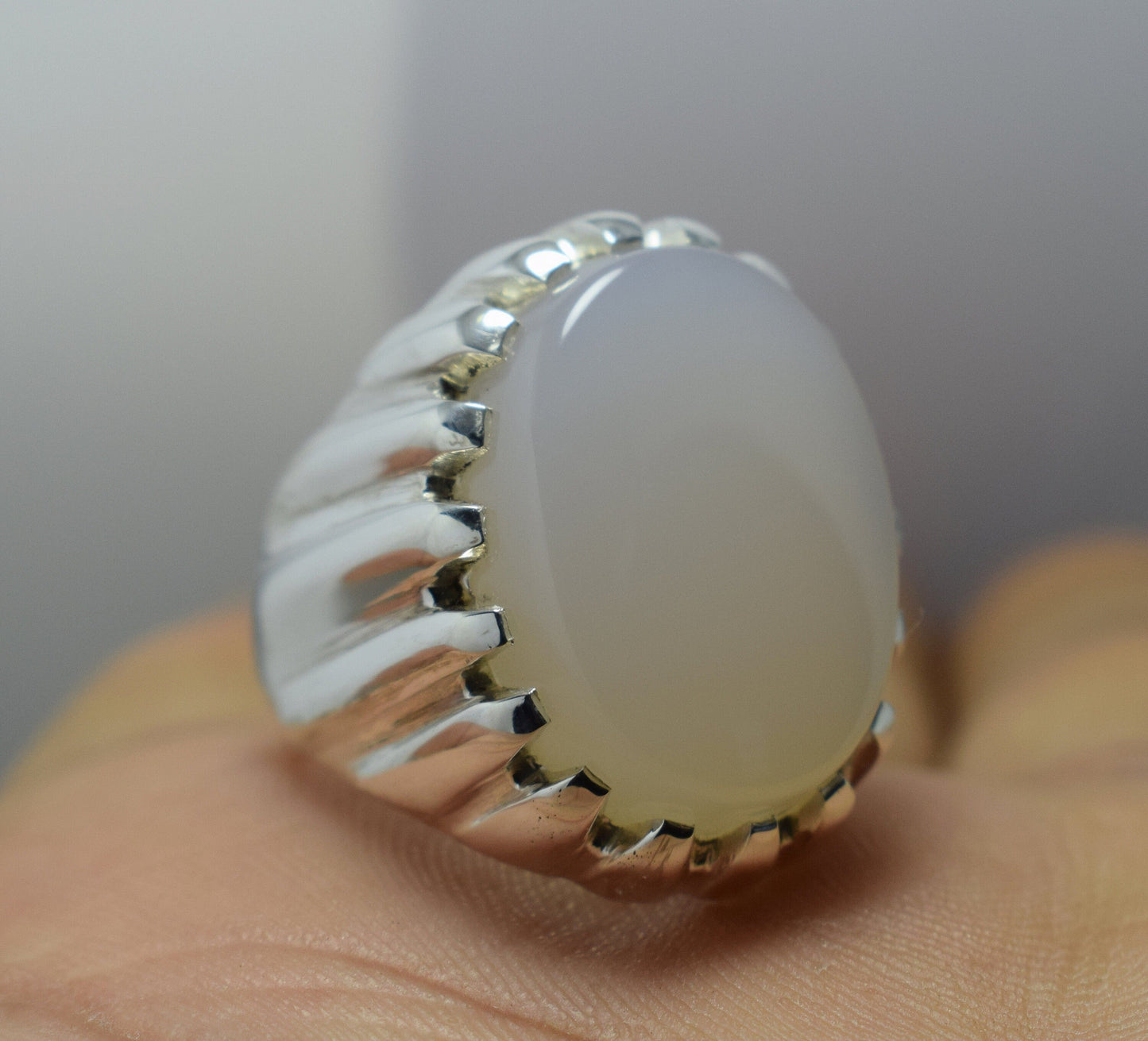 Deep White Yemeni Aqeeq Ring Most Loved