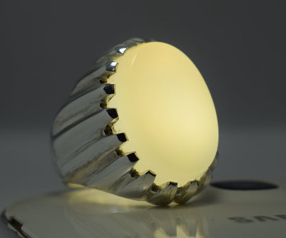 Deep White Yemeni Aqeeq Ring Most Loved