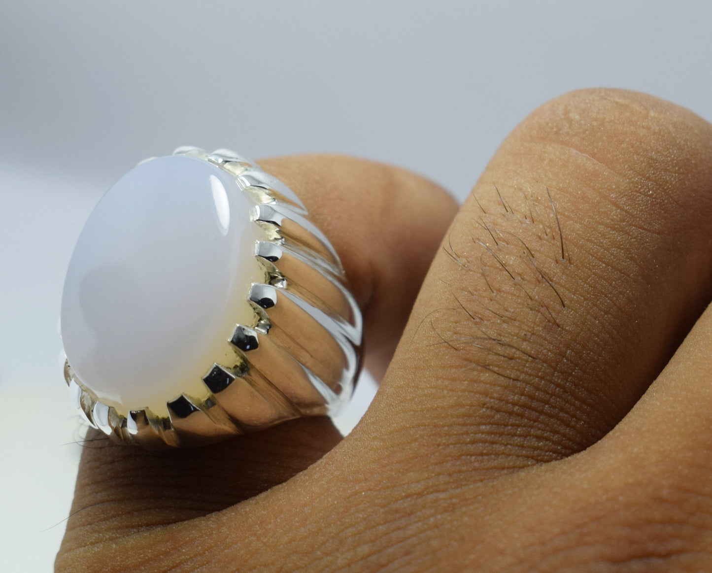 Deep White Yemeni Aqeeq Ring Most Loved