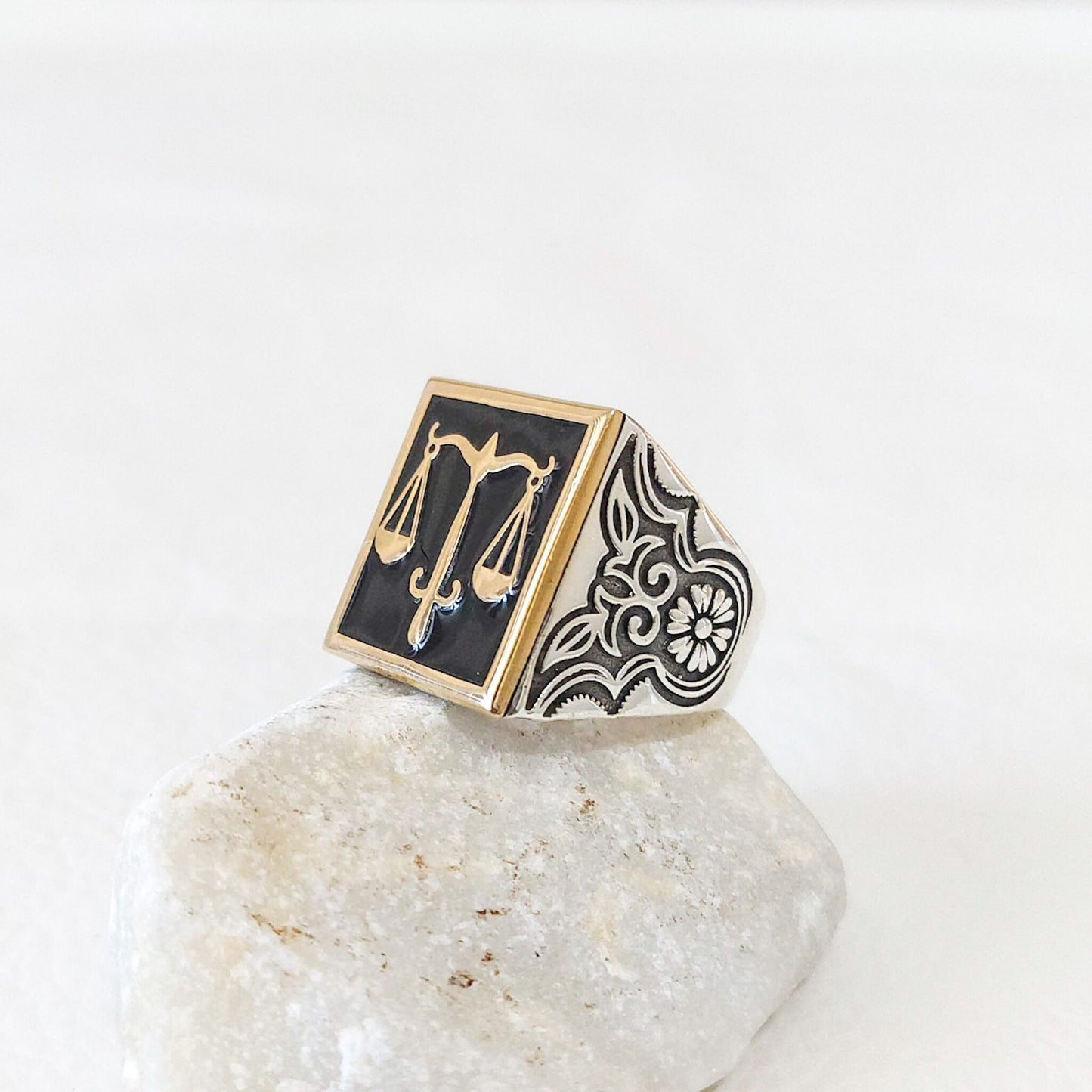 925 Sterling Silver Scales of Justice Ring
