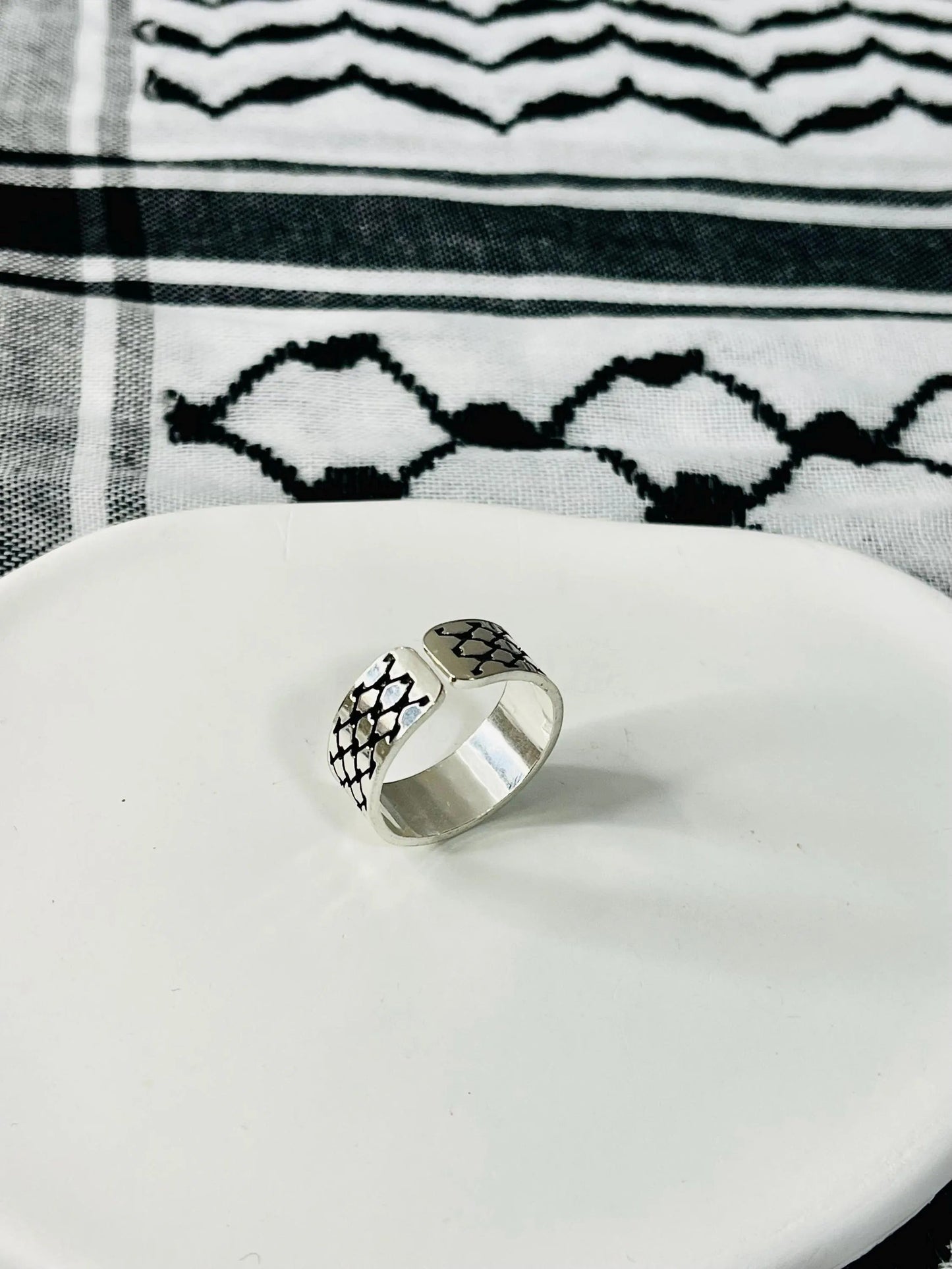 Handmade Palestinian Kufyia Ring