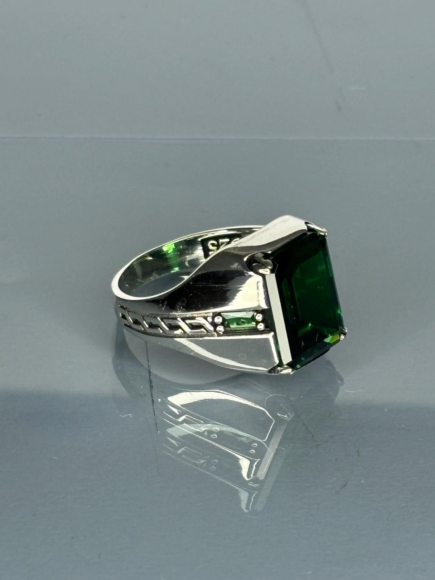 Unique 925 Sterling Silver Men's Ring