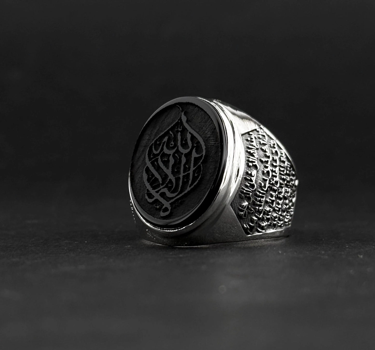 Protective Onyx Ring