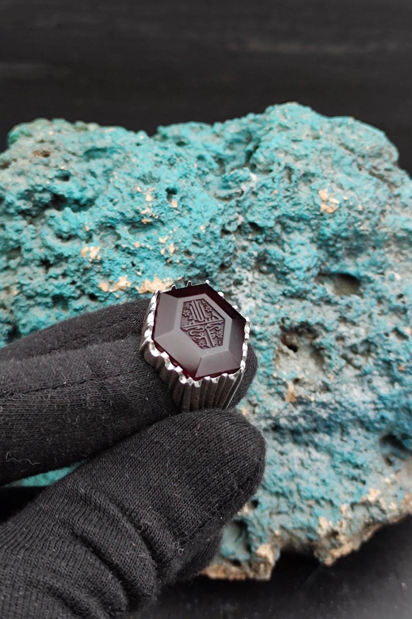 Bismillahirrahmanirrahim is written on the Original Agate Stone