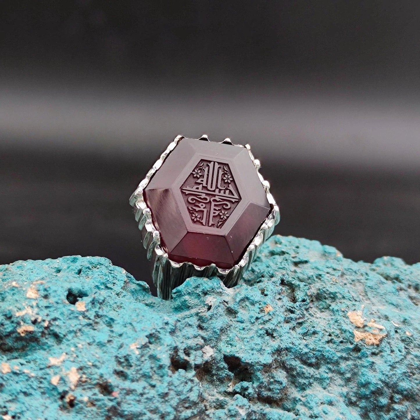 Bismillahirrahmanirrahim is written on the Original Agate Stone