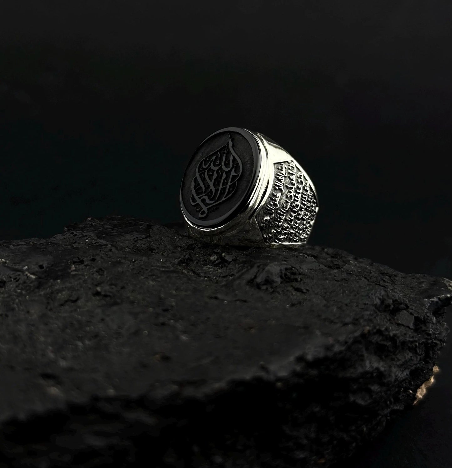 Protective Onyx Ring