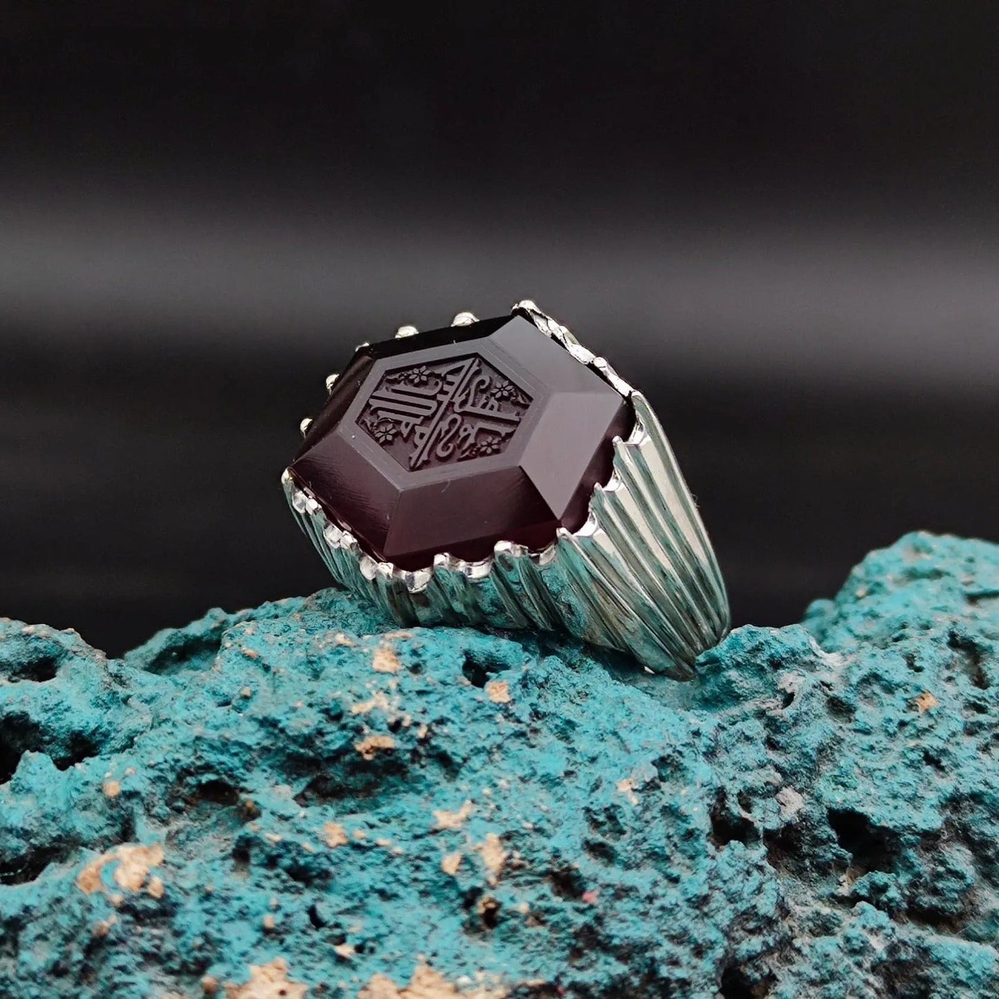 Bismillahirrahmanirrahim is written on the Original Agate Stone