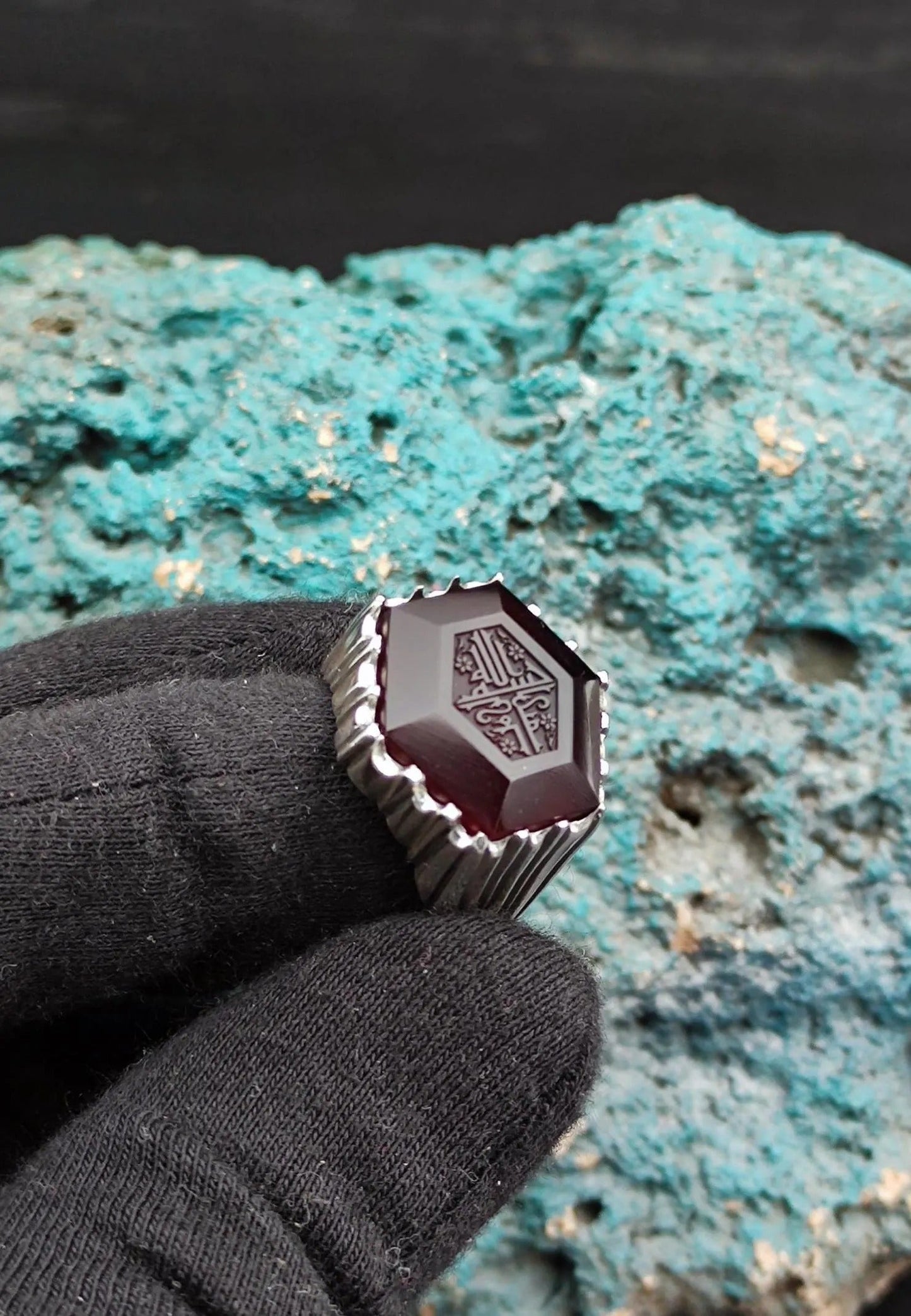 Bismillahirrahmanirrahim is written on the Original Agate Stone